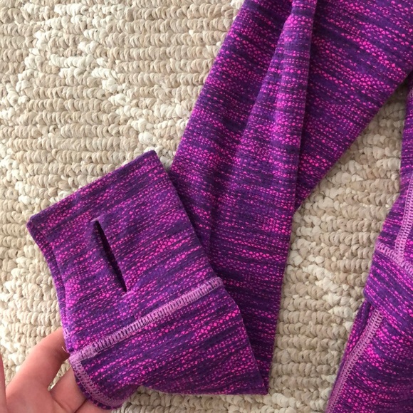 Hustle in Your Bustle - Picture 2 of 8